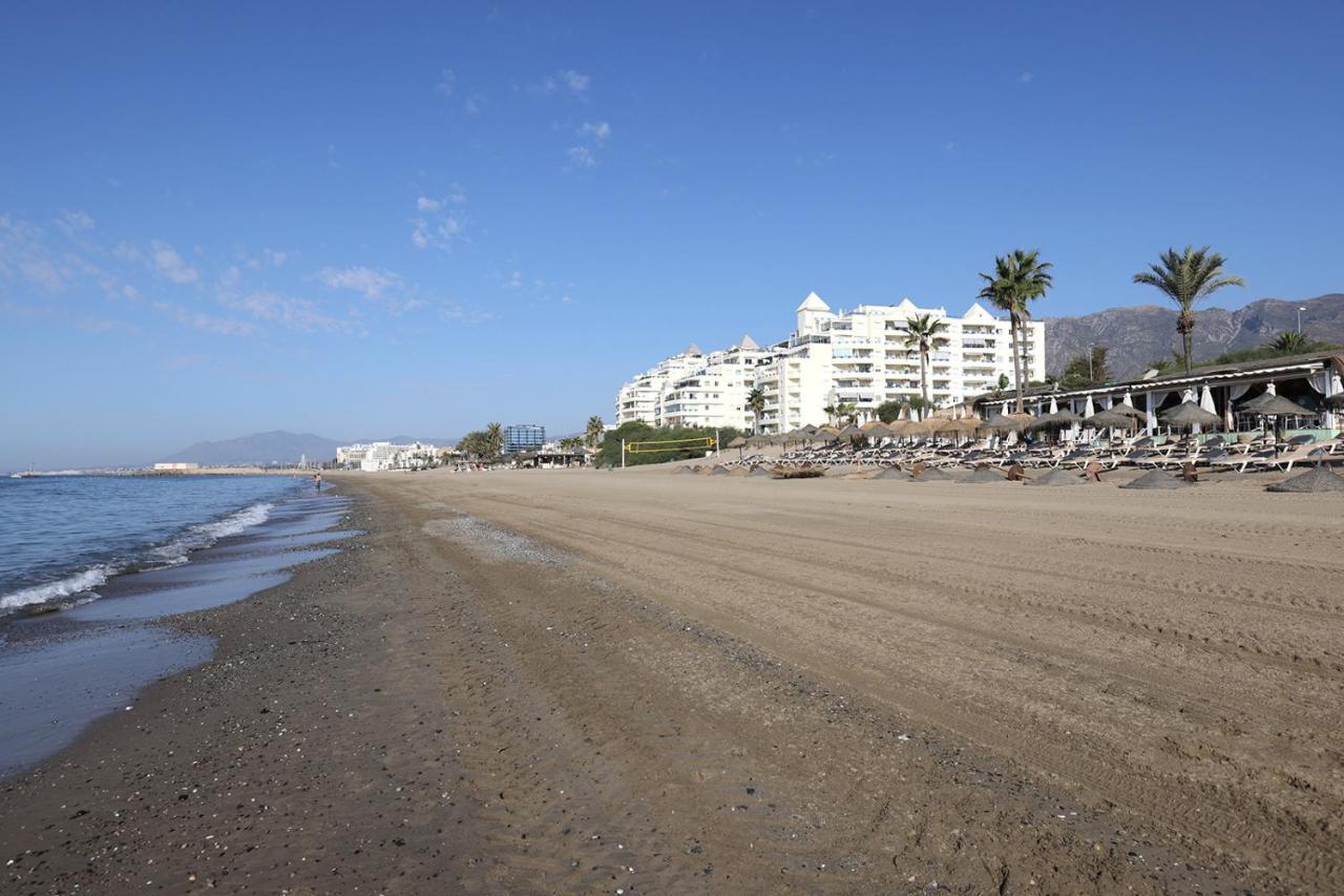 Lujo En Banana Primera Linea De Playa Apartemen Marbella